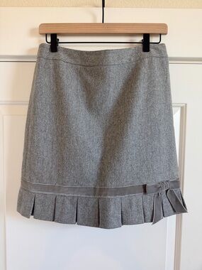 Banana Republic Gray Wool Pleated Hem Mini Skirt with Bow